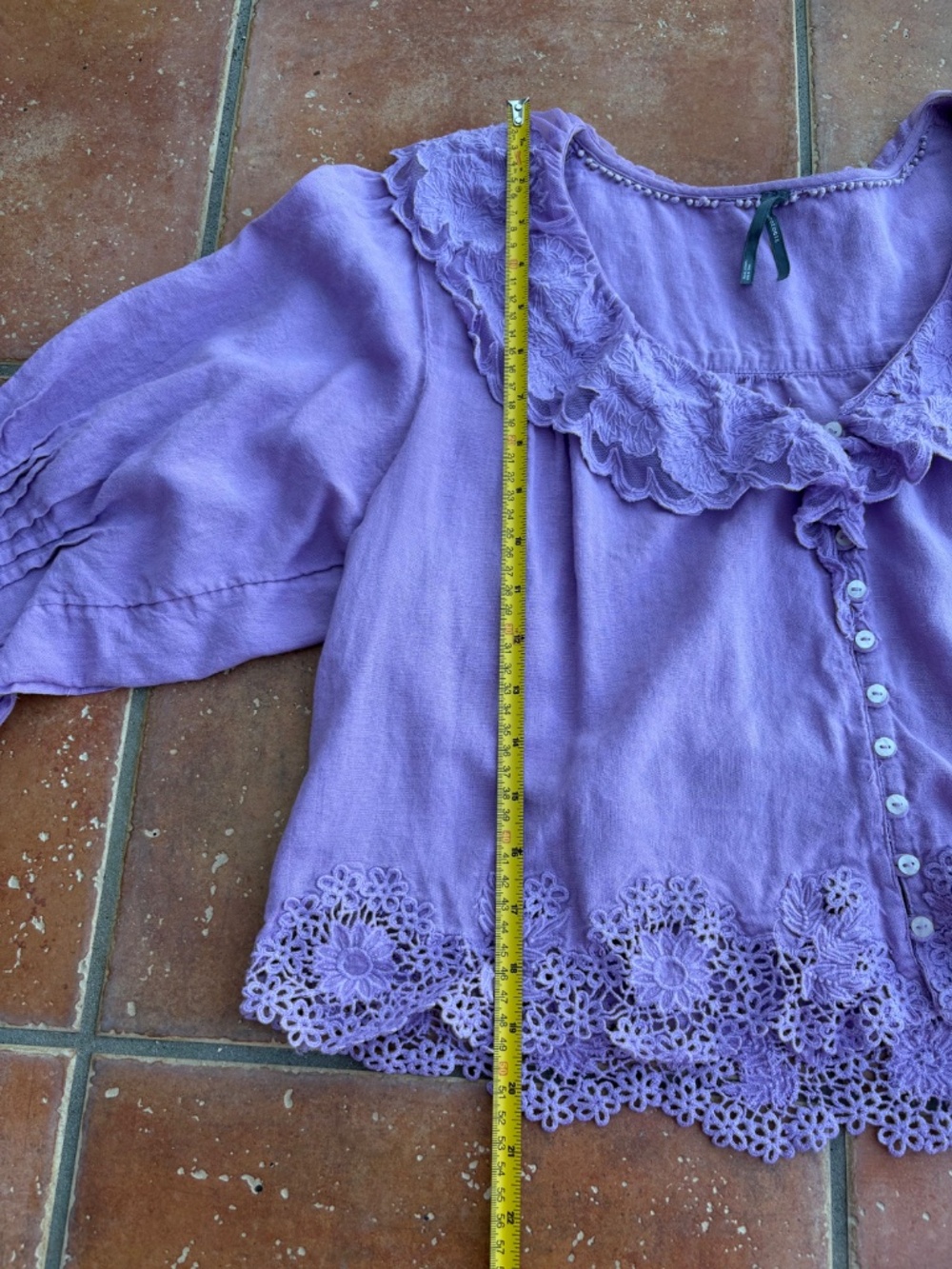 By Anthropologie $128 Lavender Linen Blend Lace-Collar Blouse Size M - Picture 6 of 7